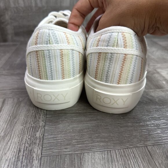 Roxy Cruizer Women's size 10 Ivory Canvas Sneaker - Picture 4 of 8